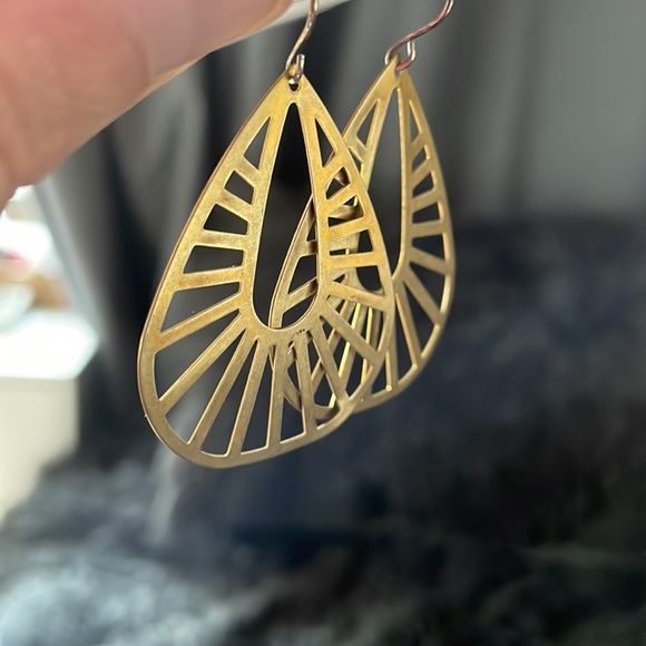2/$20 NWT - torched studio gold earrings! - Picture 2 of 3